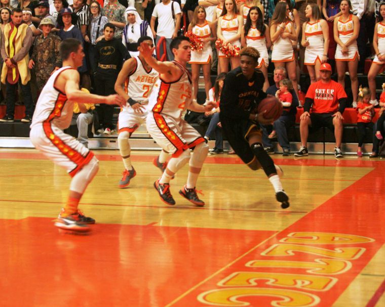 Boys basketball: MP vs. Corona de Sol